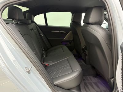 2024 BMW i5