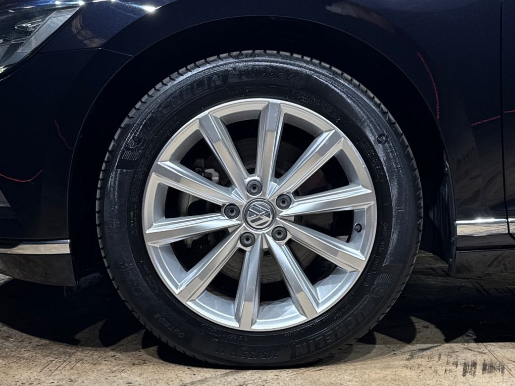 2016 Volkswagen Passat