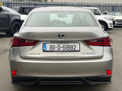 2016 Lexus IS 300h