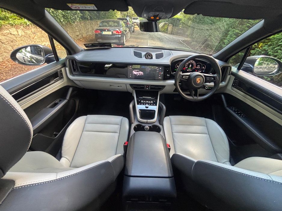 2025 Porsche Cayenne