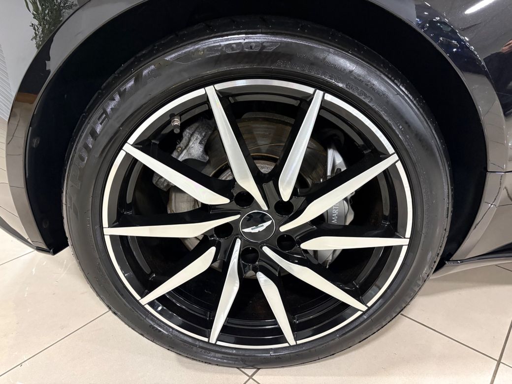 2017 Aston Martin DB11