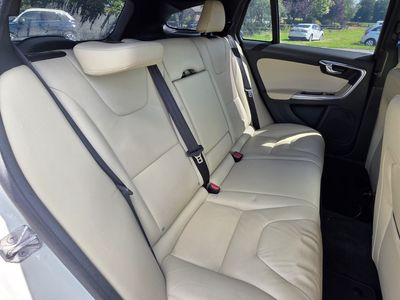 2017 Volvo V60