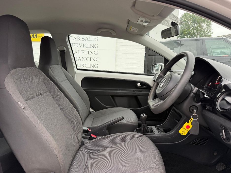 2015 Volkswagen up!