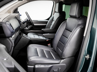 2025 Peugeot Traveller