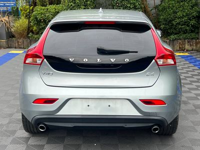 2018 Volvo V40