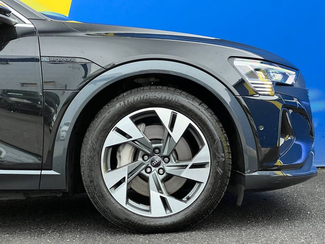 2023 Audi Q8 e-tron