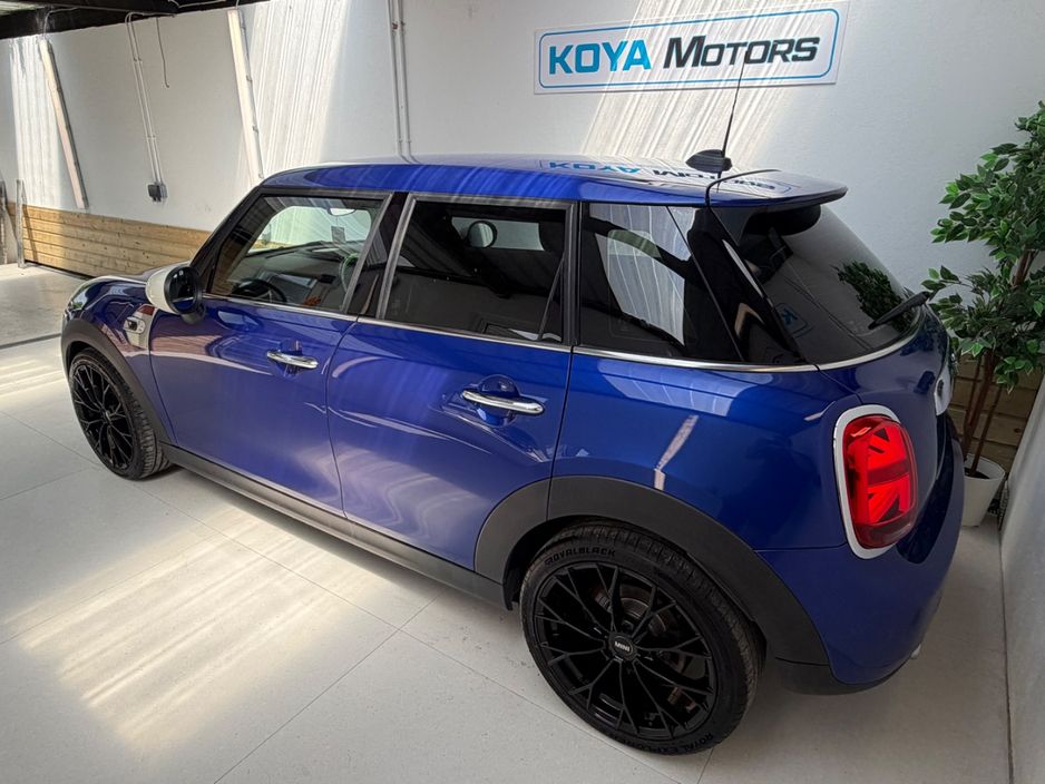 2019 Mini Hatch