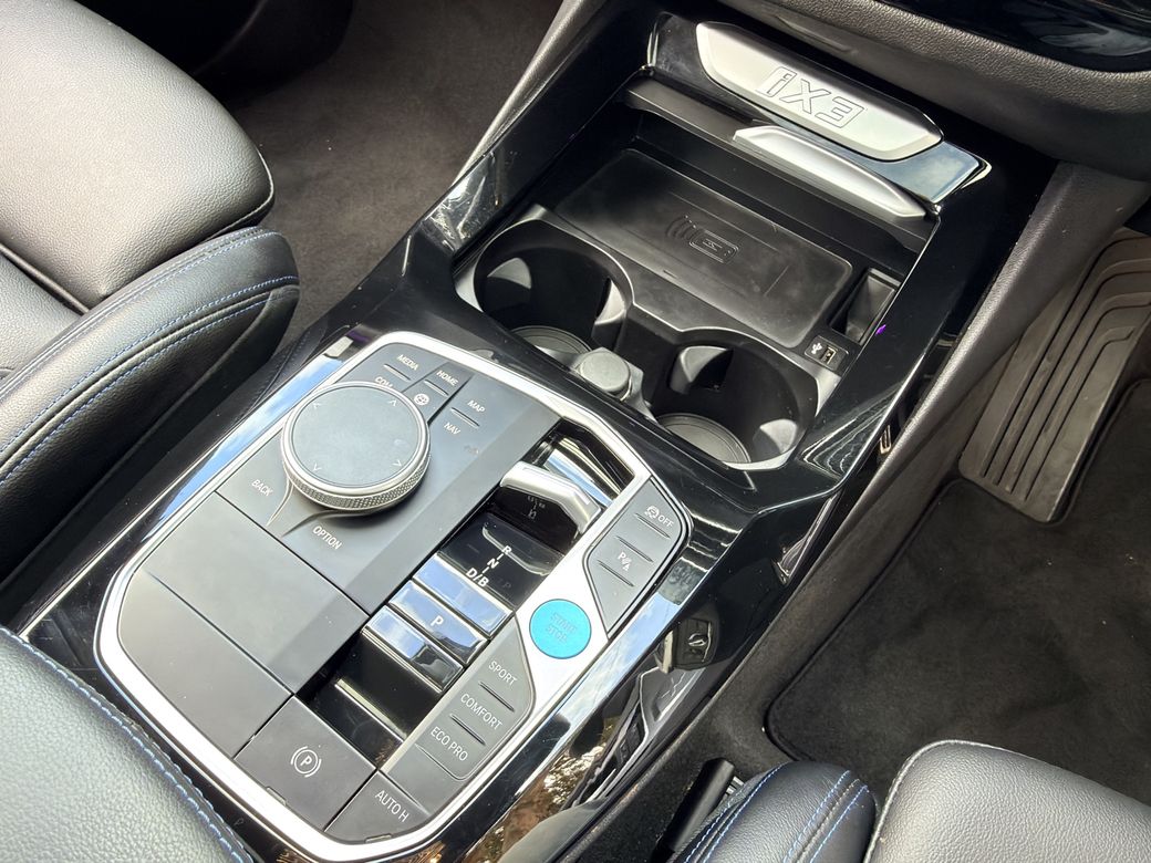 2025 BMW iX3
