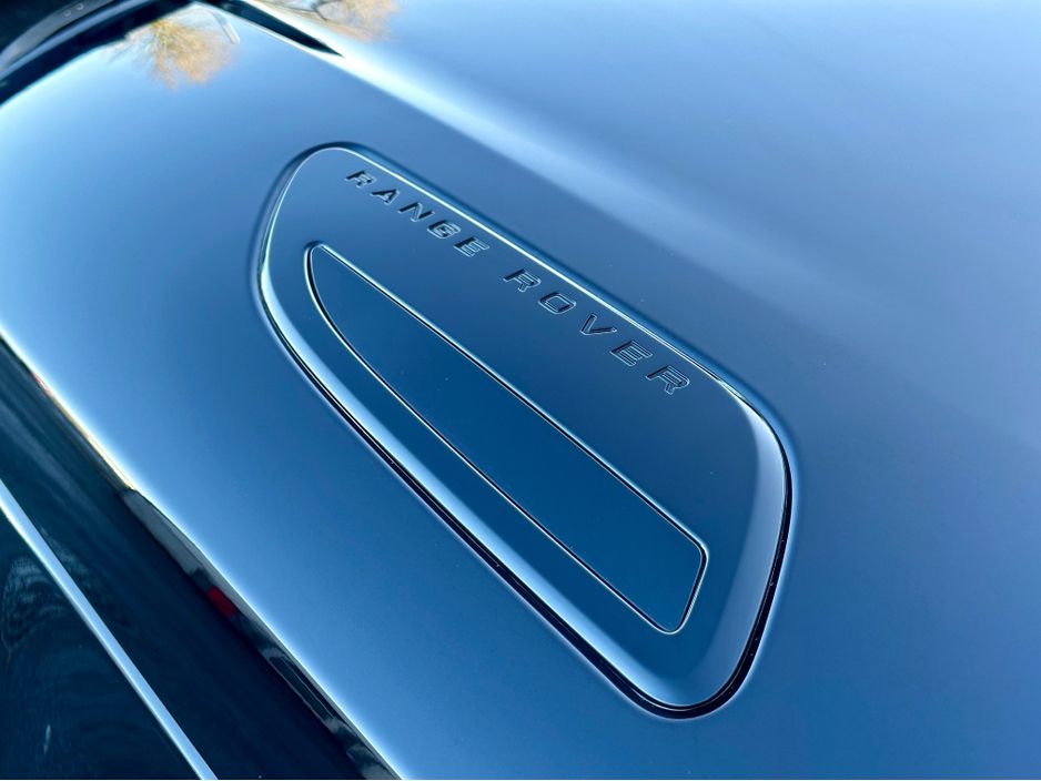 2025 Land Rover Range Rover Velar