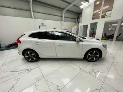2016 Volvo V40
