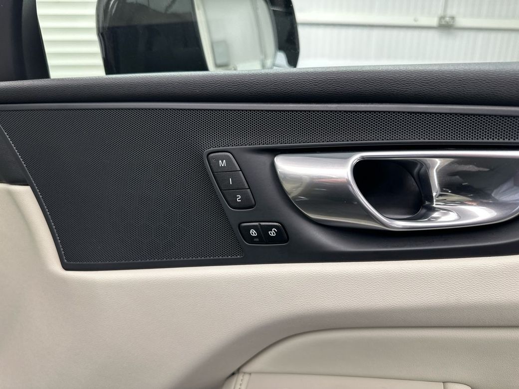 2023 Volvo XC60