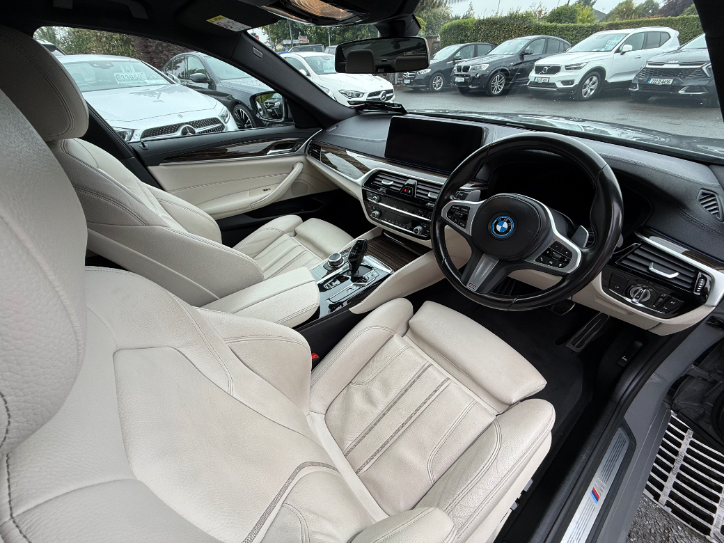 2022 BMW 5 Series