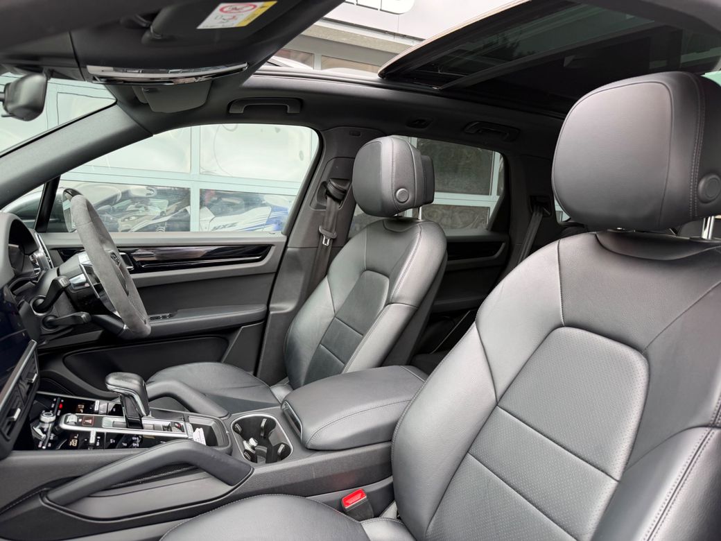2023 Porsche Cayenne