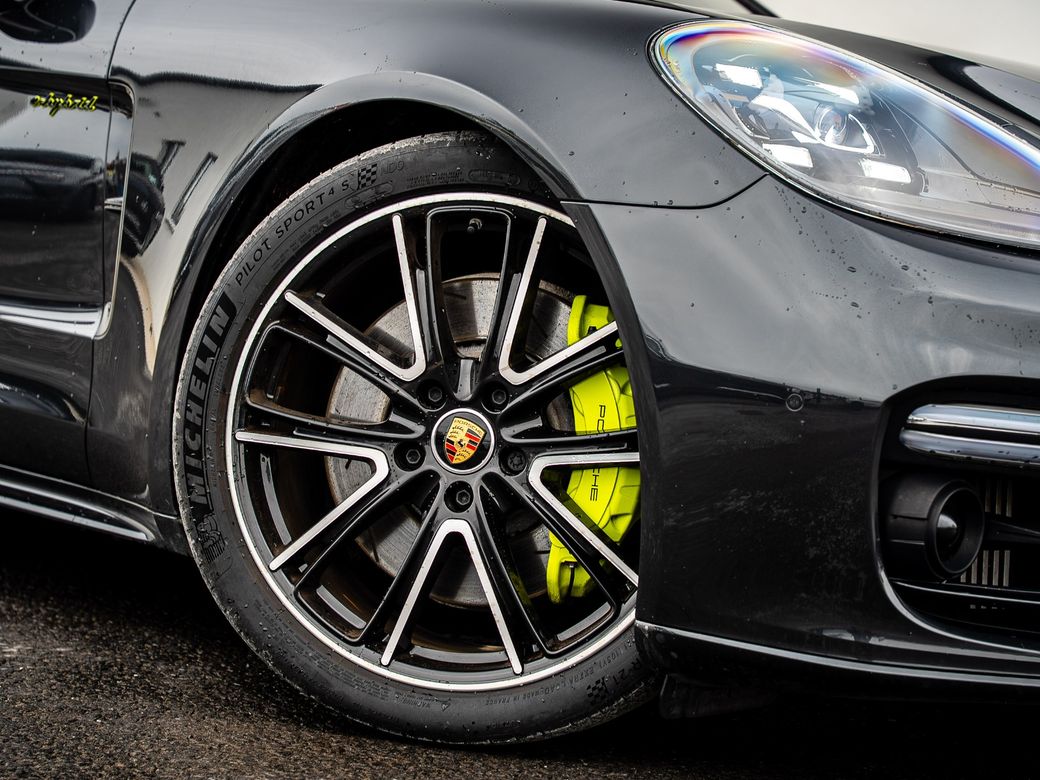 2023 Porsche Panamera