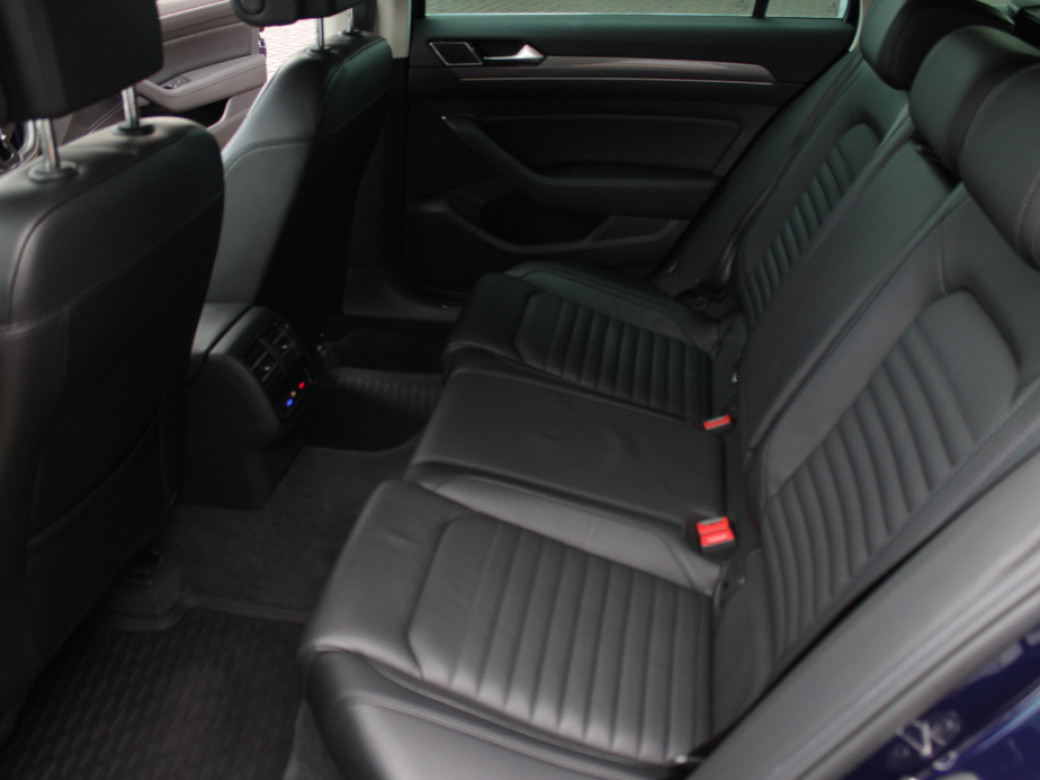 2019 Volkswagen Passat