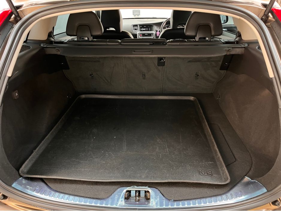 2016 Volvo V60 Cross Country
