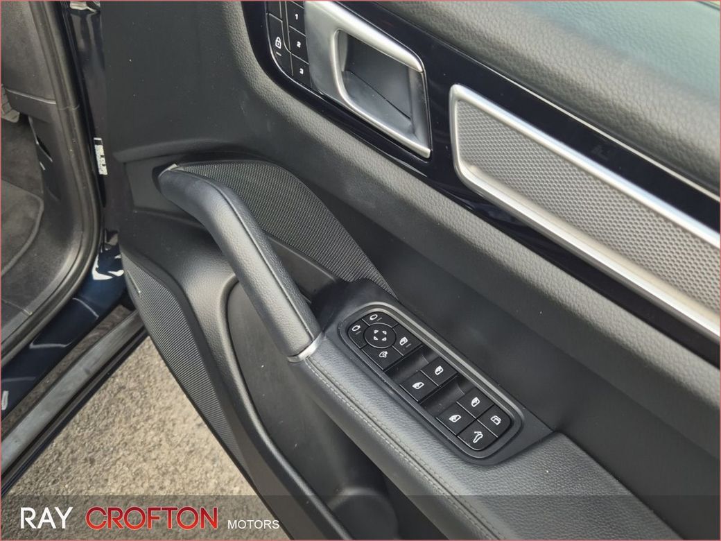 2022 Porsche Cayenne