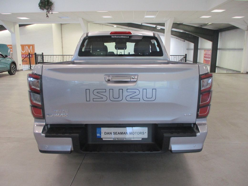 2025 Isuzu D-MAX