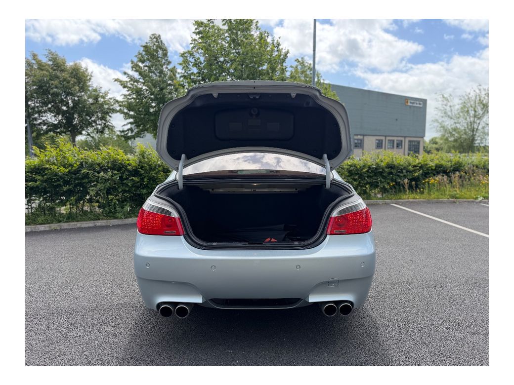 2005 BMW M5