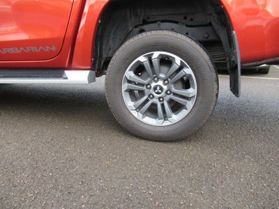 2021 Mitsubishi L200