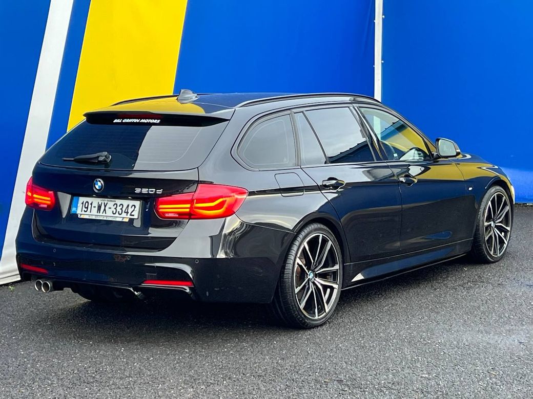 2019 BMW 320