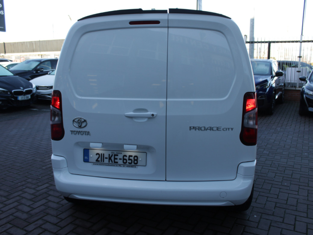 2021 Toyota Proace