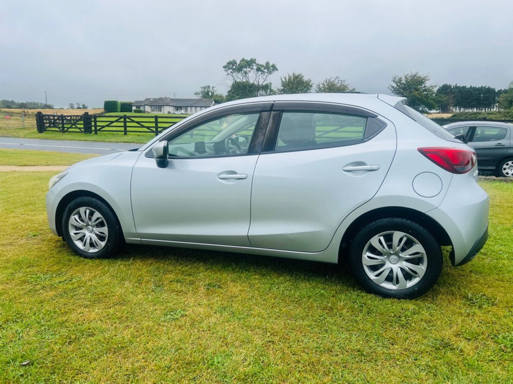 2017 Mazda Demio