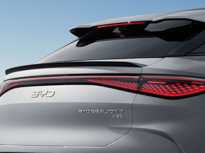 2026 BYD Sealion 7