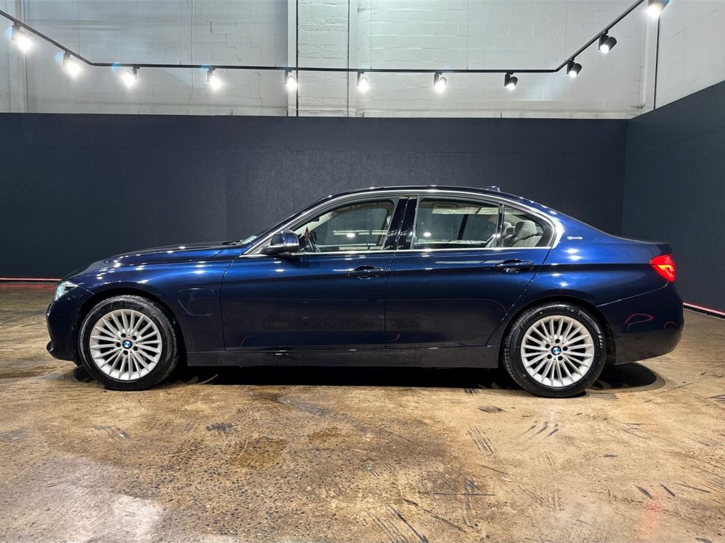 2017 BMW 330
