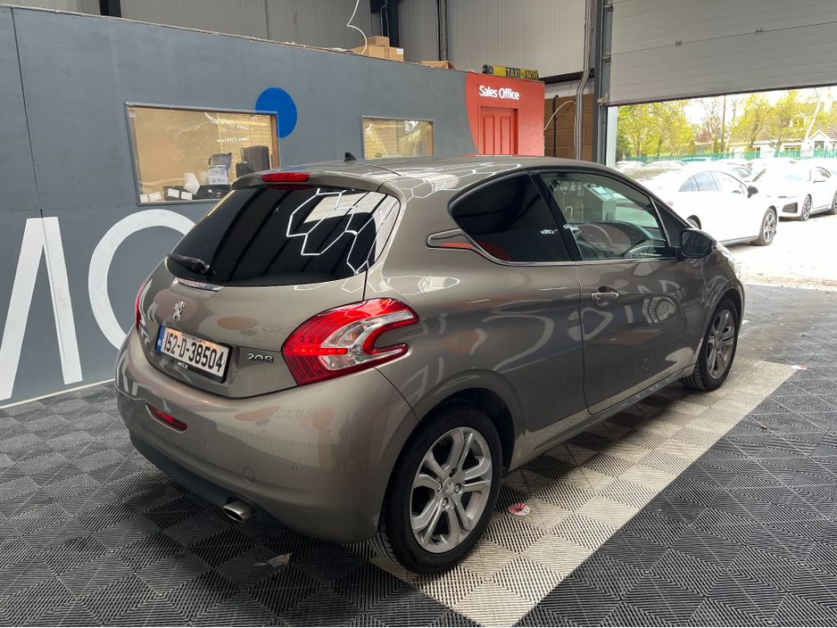 2015 Peugeot 208