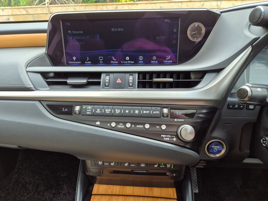 2021 Lexus ES 300h