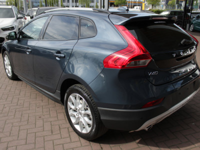 2019 Volvo V40