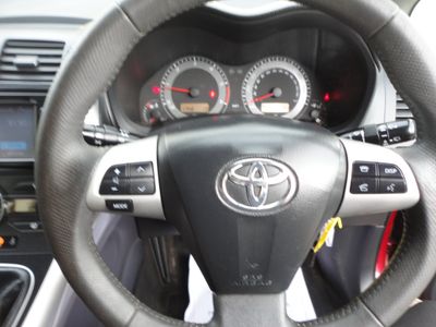 2012 Toyota Auris