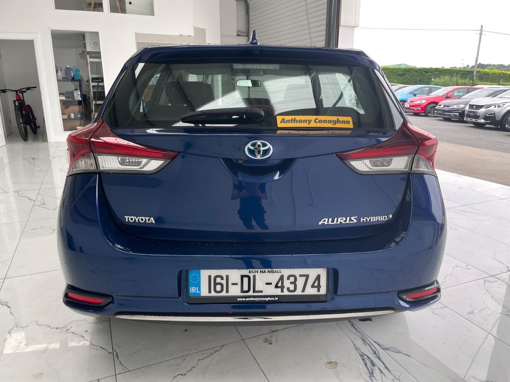 2016 Toyota Auris
