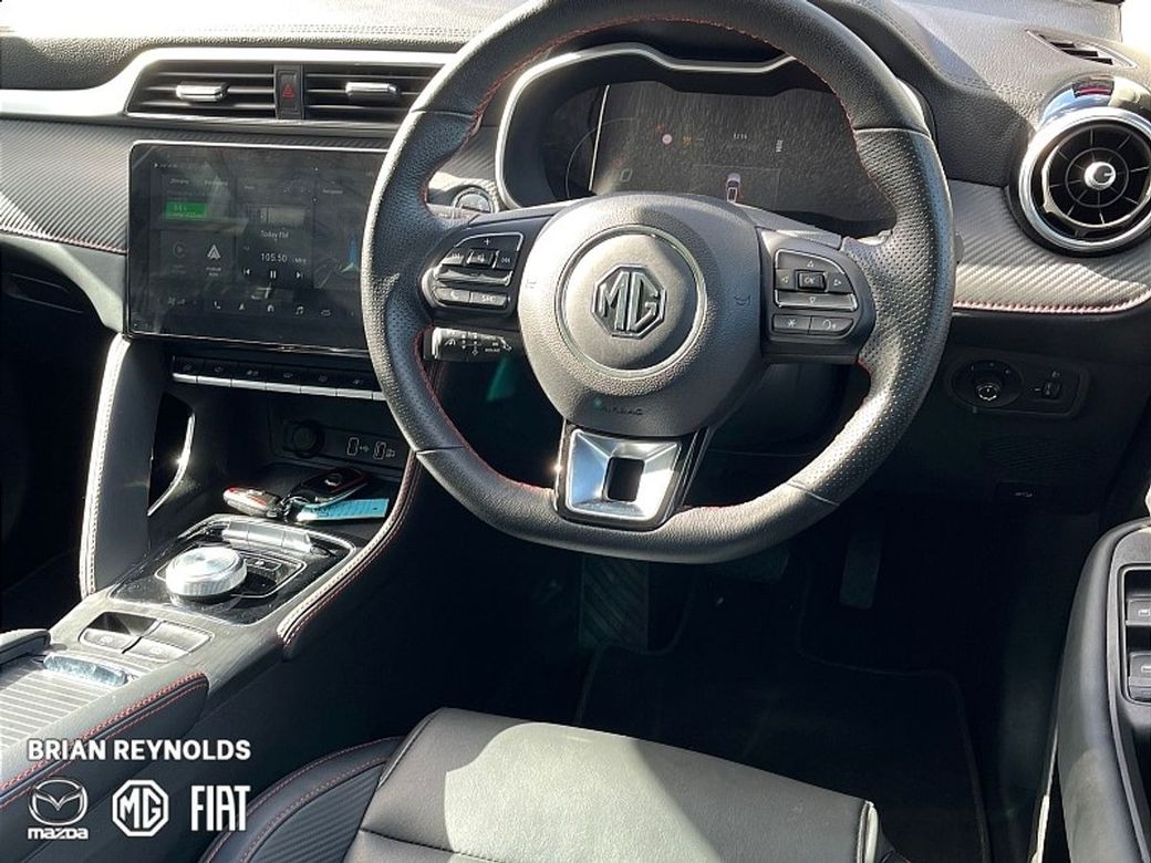 2023 MG ZS