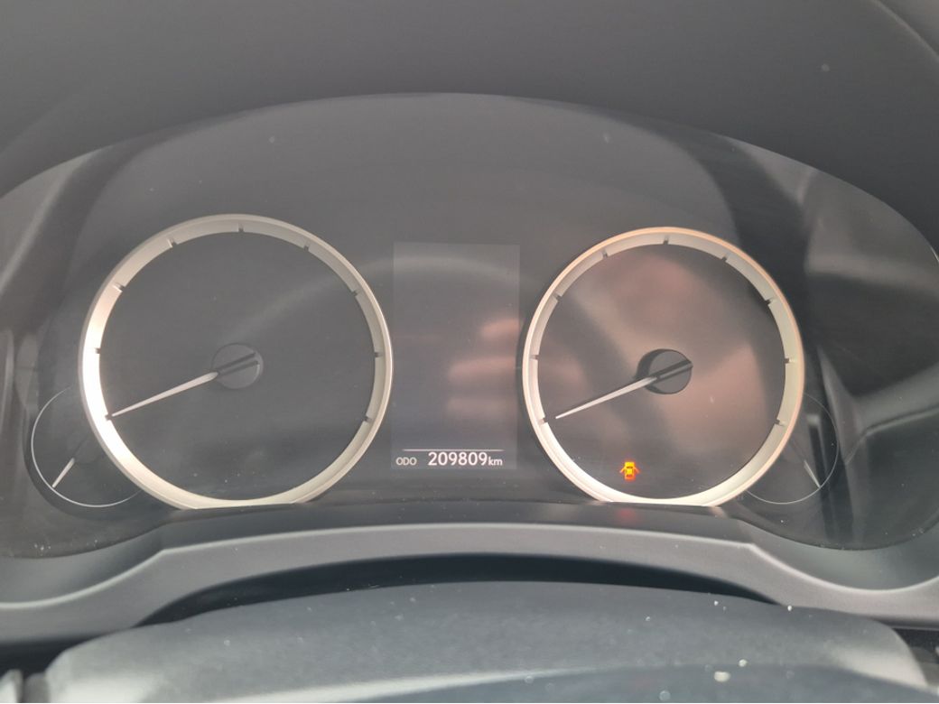 2013 Lexus IS 300h