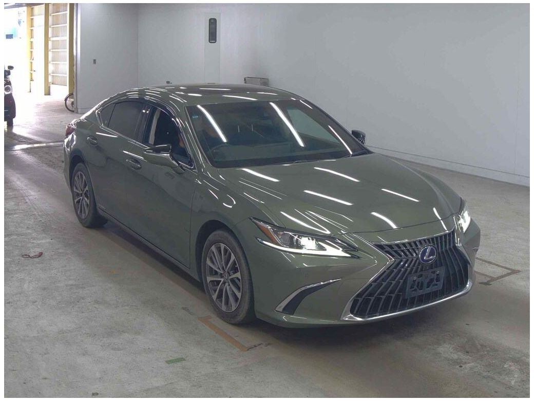2021 Lexus ES 300h