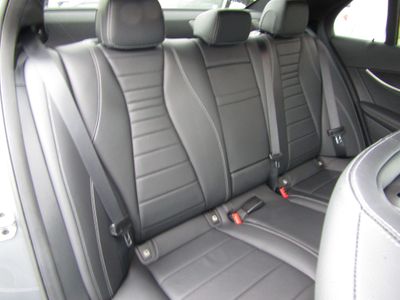 2022 Mercedes-Benz E 300