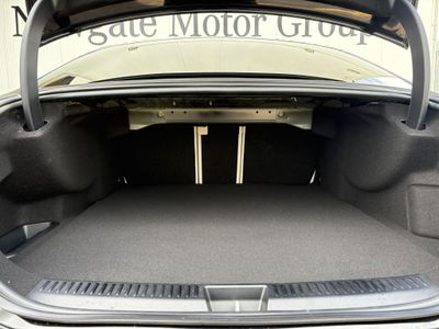 2025 Mercedes-Benz E 300