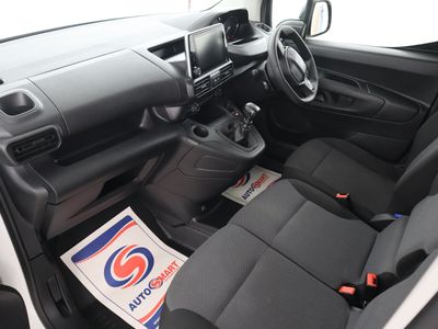 2022 Peugeot Partner
