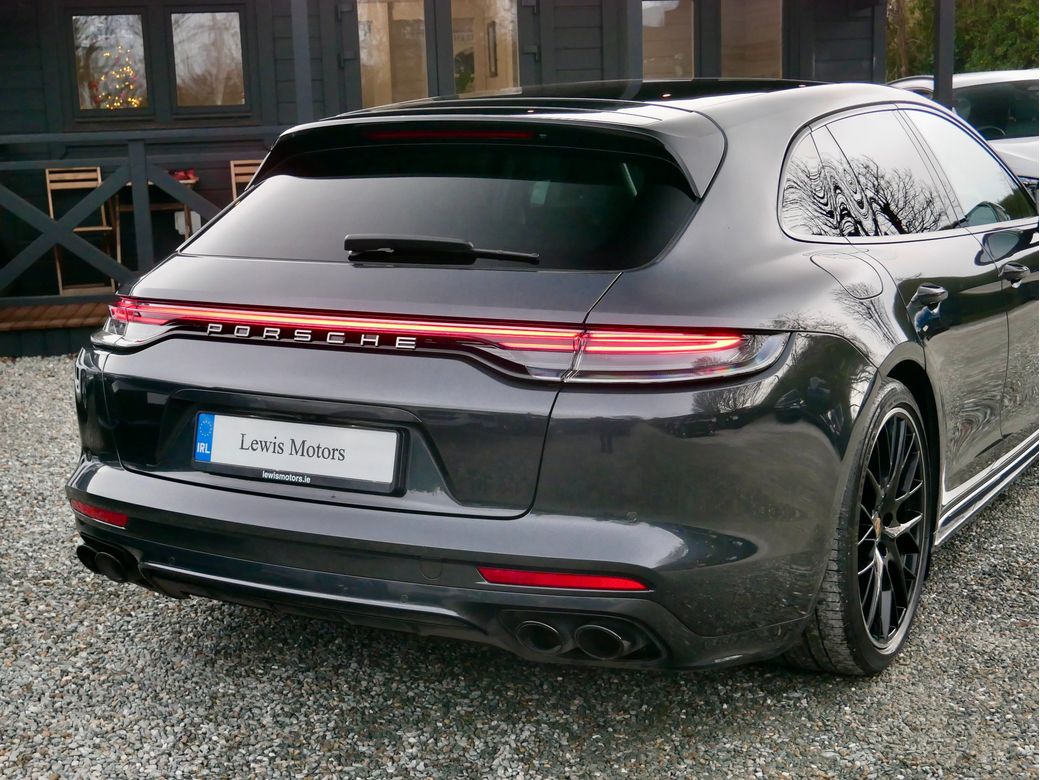 2023 Porsche Panamera