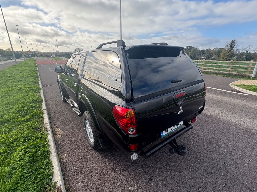 2014 Mitsubishi L200