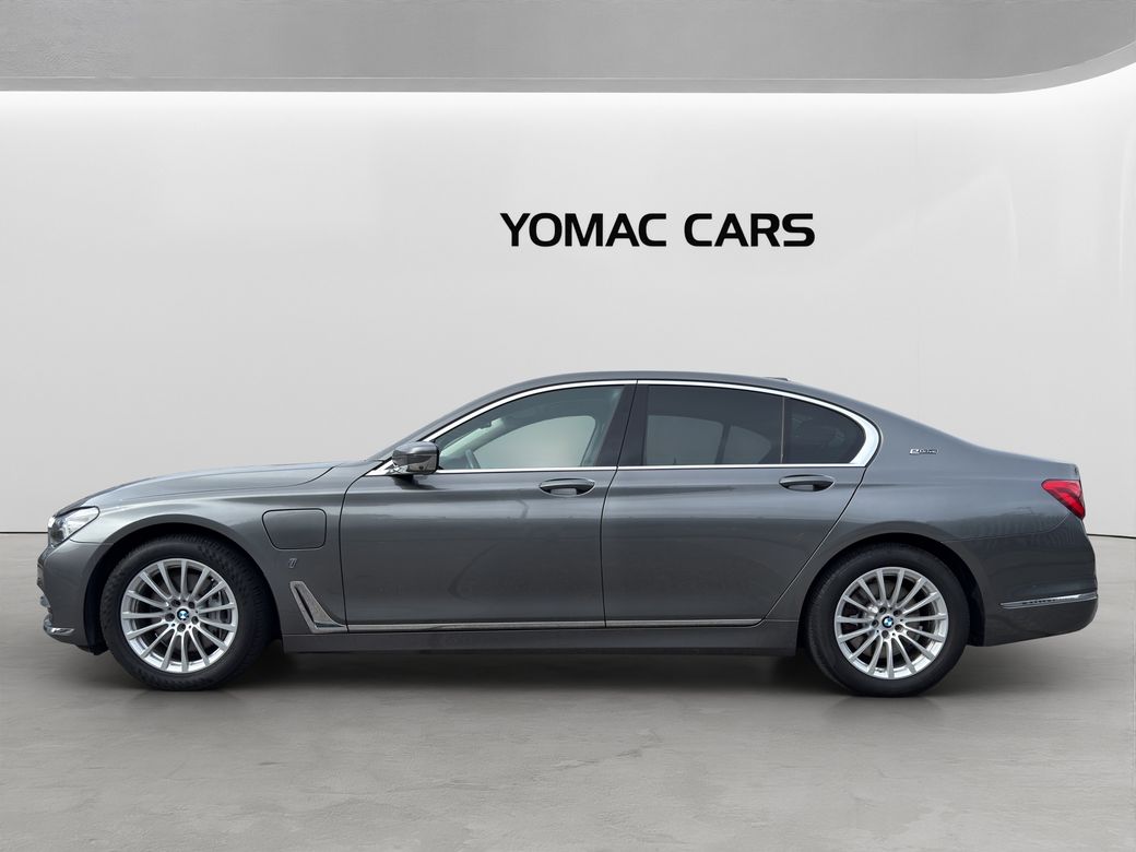 2019 BMW 740