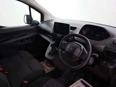 2021 Peugeot Partner