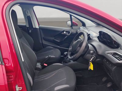 2015 Peugeot 208