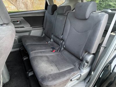 2013 Toyota Prius Alpha