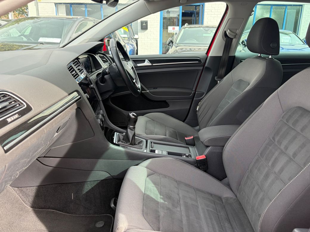 2017 Volkswagen Golf