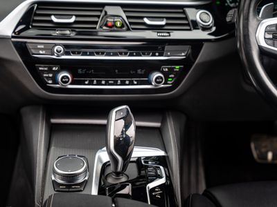 2022 BMW 5 Series