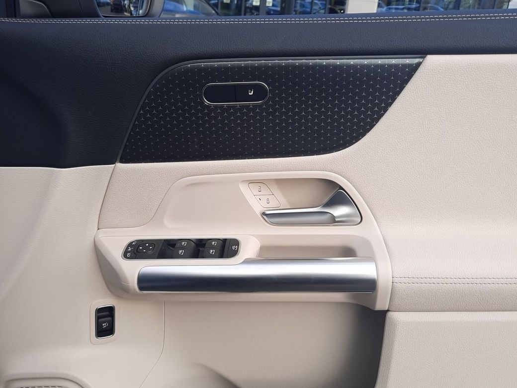 2026 Mercedes-Benz EQA