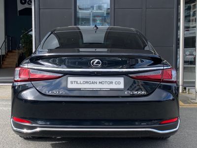 2023 Lexus ES 300h